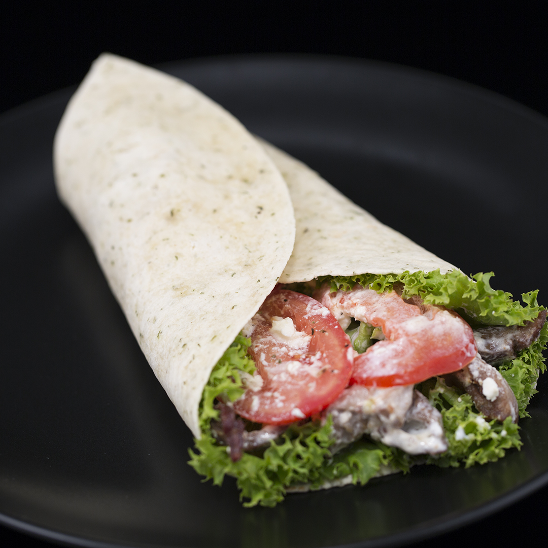 Lamb Wrap with Yogurt and Garlic Sauce