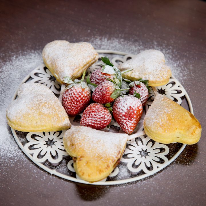 Strawberry Heart Pie Pops