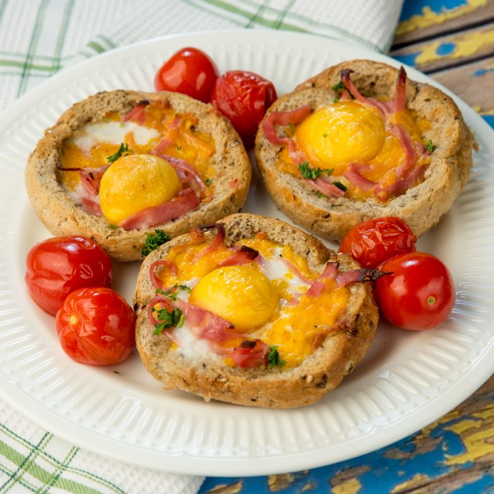 Egg-Stuffed Bread Rolls