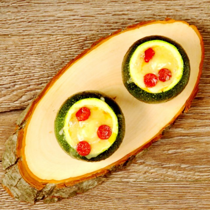 Minced Meat and Mozzarella Stuffed Summer Squash