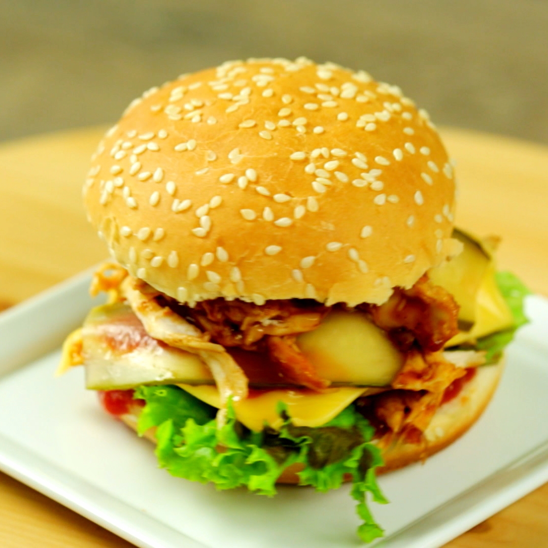 Pulled Chicken Burger