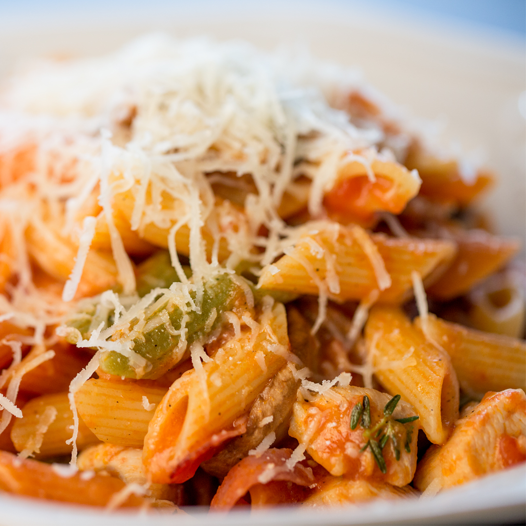 Penne with Chicken and Prosciutto