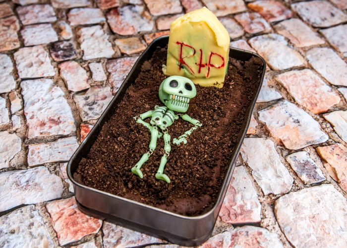 Picture of halloween tomb-cake