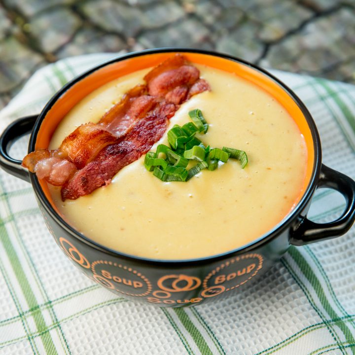 Creamy Potato and Bacon Soup