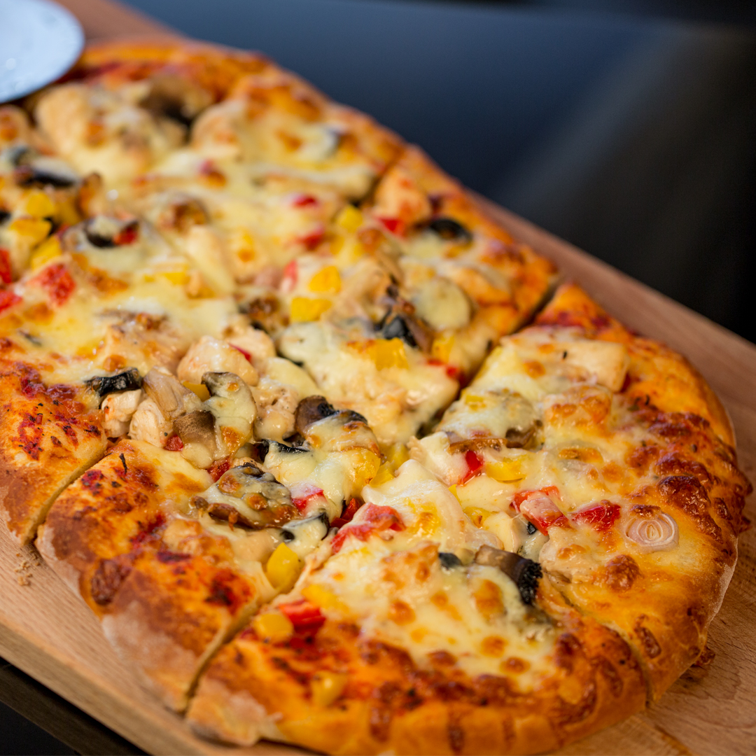 Chicken and Veggie Pizza