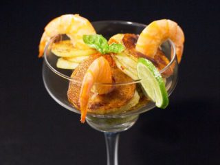 Garlic Fried Shrimp in Potato Rings