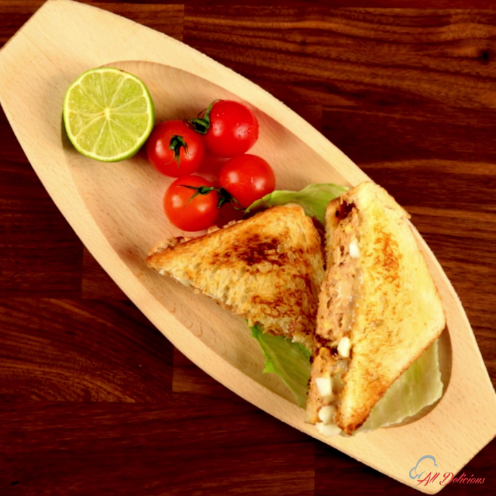 Tuna Egg Sandwich