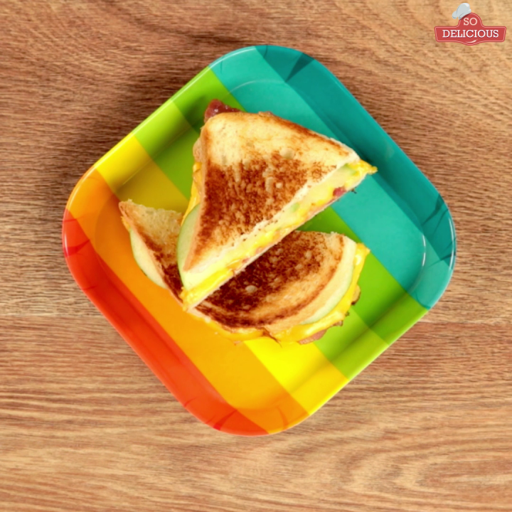 Fried Bacon and Apple Sandwich