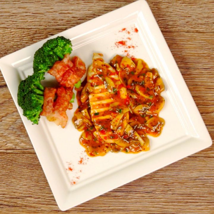 Bacon and Mushroom Spicy Grilled Chicken