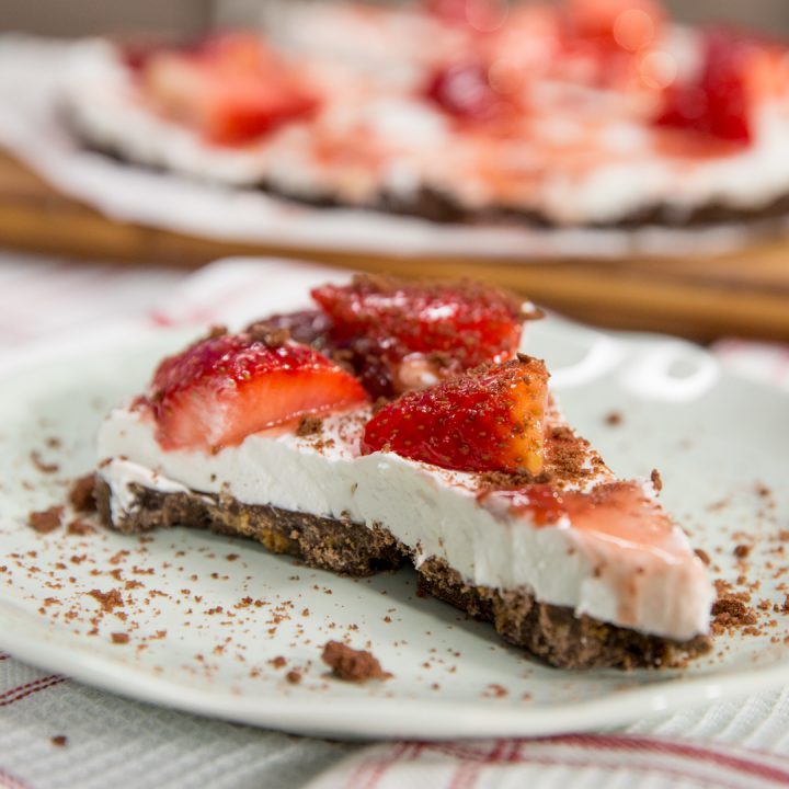 Strawberry Chocolate-Crusted Cheesecake
