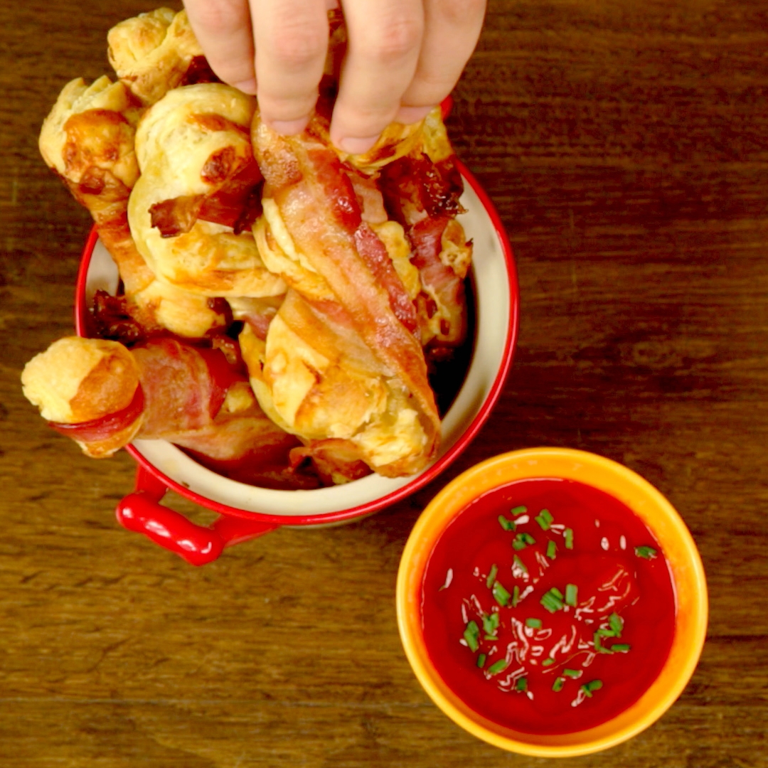Bacon Puff Pastry Twists