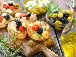 Go Healthy! A Beginner’s Guide to Start the Mediterranean Diet!