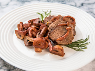 beef-chucl-roast-with-sauteed-mushrooms
