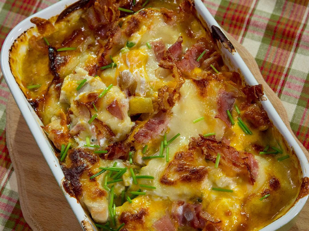 Cheesy Chicken and Potato Bake