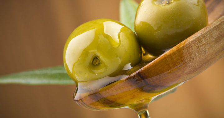 Know It and Love It: The Health Benefits of Olive Oil