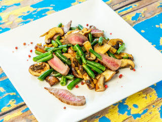 Beef Steak with Mushrooms and Green Beans