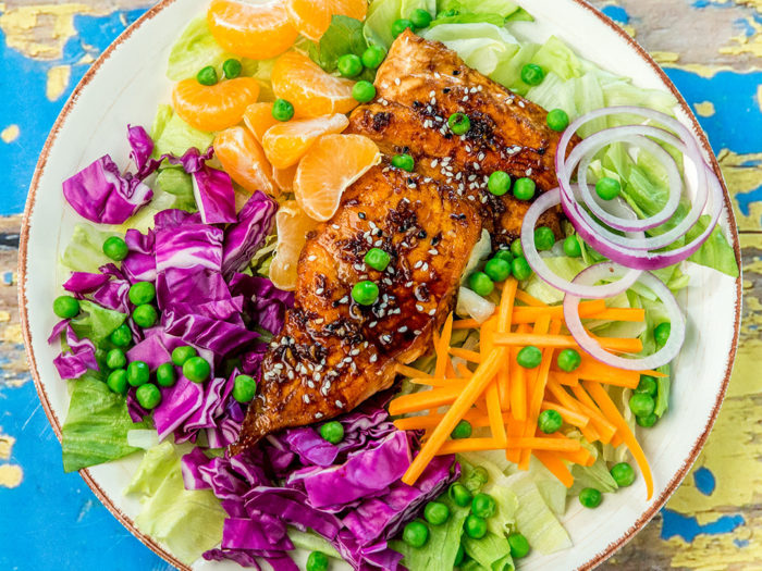 cabbage salad with salmon and soy sauce marinade