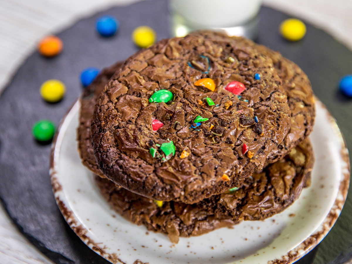 Best M&M Chocolate Chip Cookies Recipe (+Video) - Kindly Unspoken