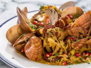 chorizo and white wine steamed clams