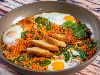lentil and baby spinach stew with fried eggs