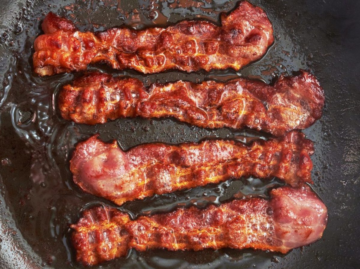Vegetable Oil: Healthy Alternatives To Cooking With Bacon Fat