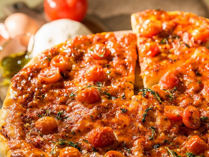 Cheesy Cherry Tomato Pizza