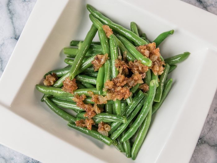 Green Beans with Caramelized Onion