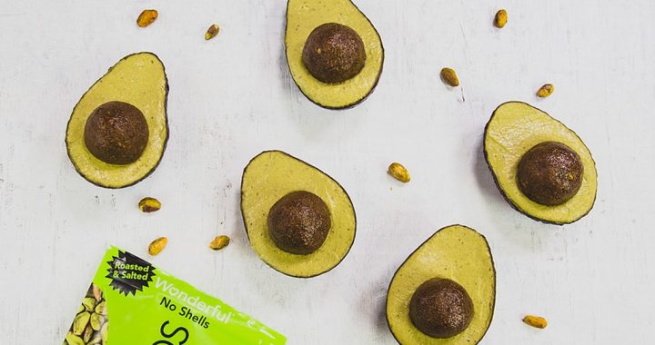 Get The No-Bake Cheesecake Recipe That Looks Just Like An Avocado