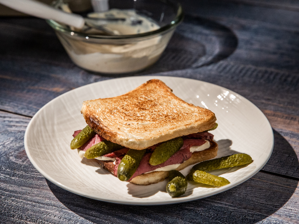 Pastrami, Mayo and Yogurt Toast Sandwiches