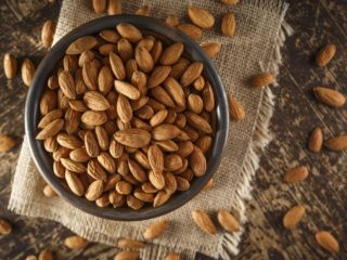 Simple Tips: How to Select and Store Almonds