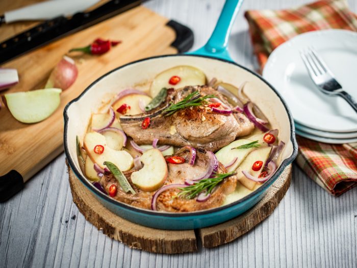 One Pan Pork Chops and Apples