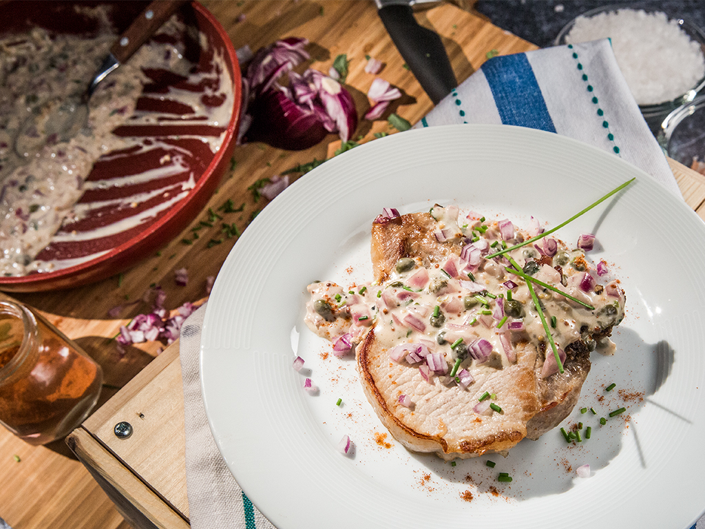 Pork Chops with Mustard Sauce