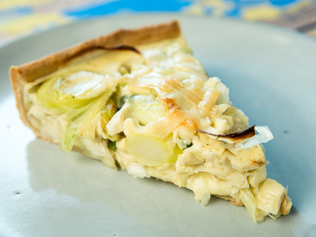 Cheesy Leek Puff Pastry Pie