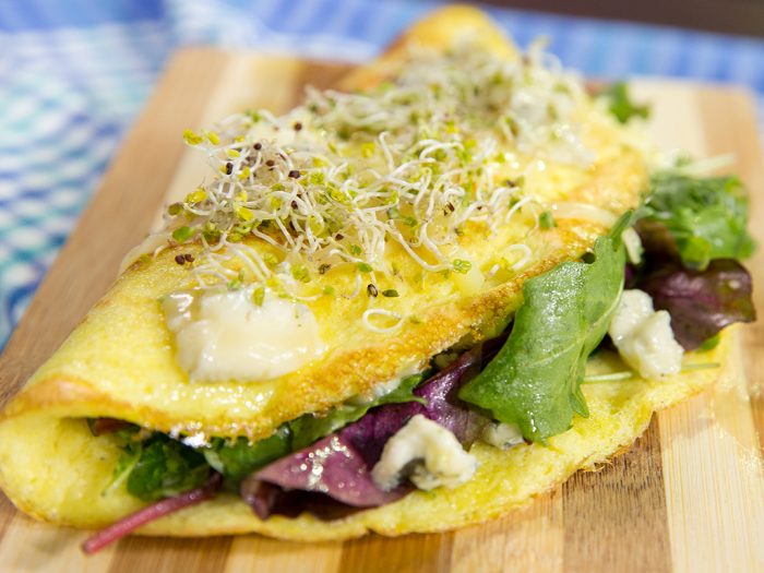 Omelet with Cheesy Lettuce Salad