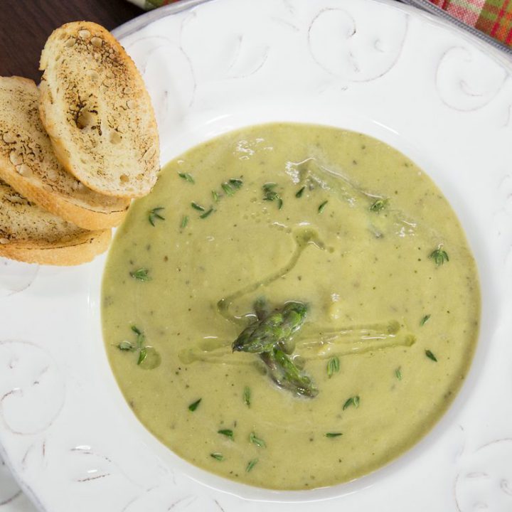 Asparagus and Zucchini Cream Soup