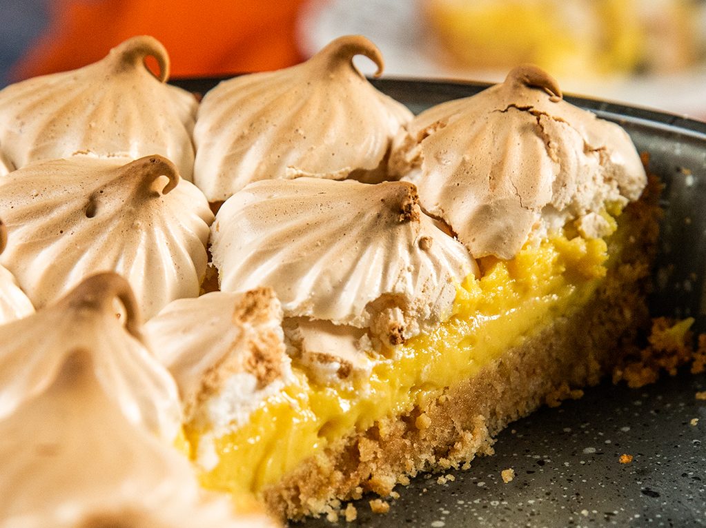 Meringue and Lemon Tart