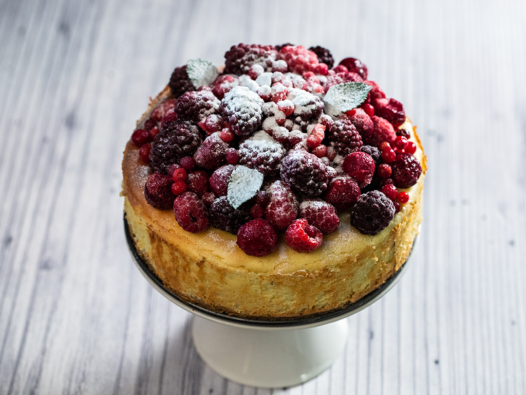 Baked Vanilla Cheesecake