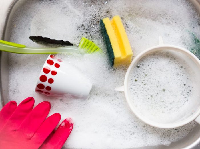 How to Make Washing Dishes a Mindful Experience
