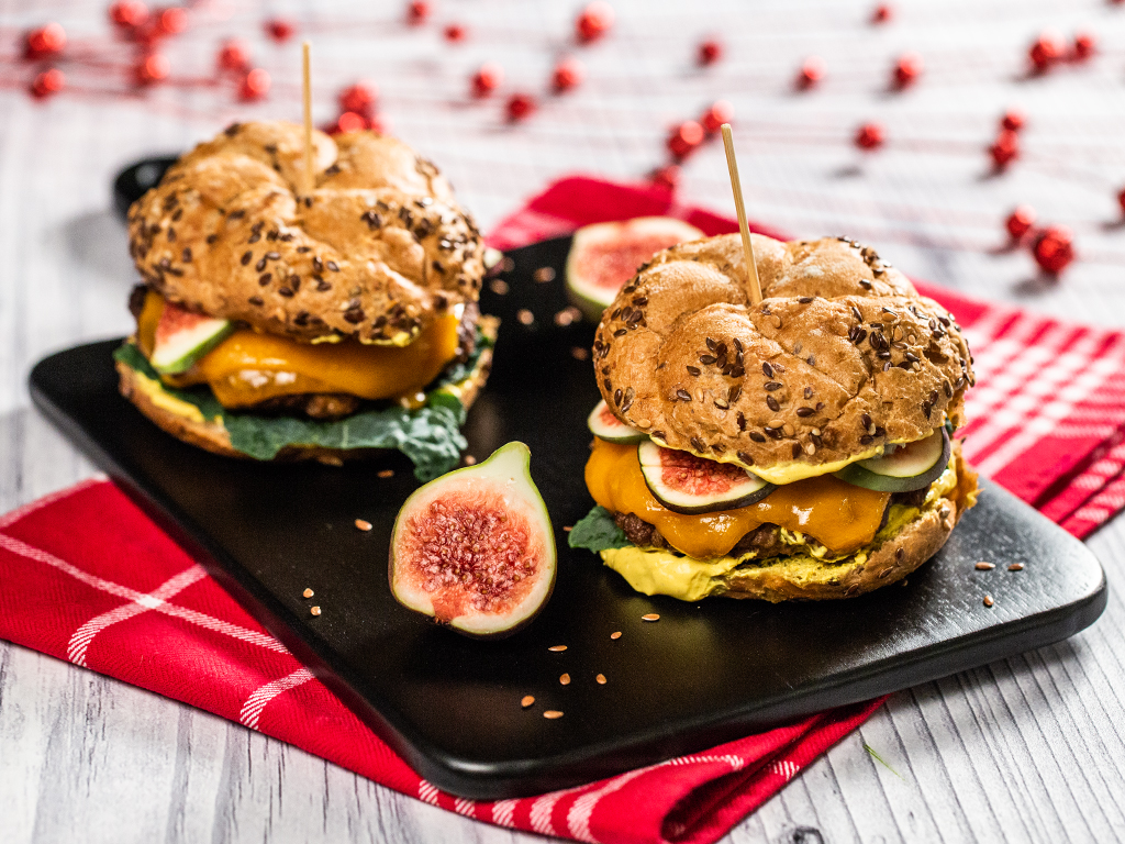 Fig and Kale Cheeseburger