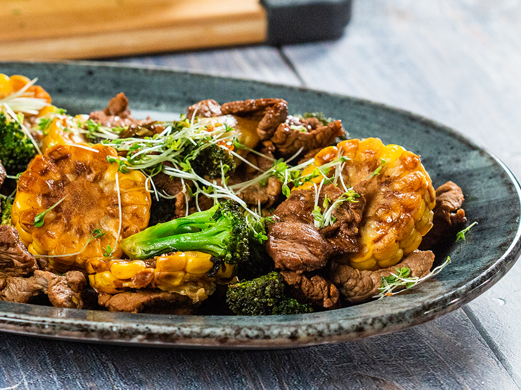 StirFried Beef with Broccoli and Sweet Corn