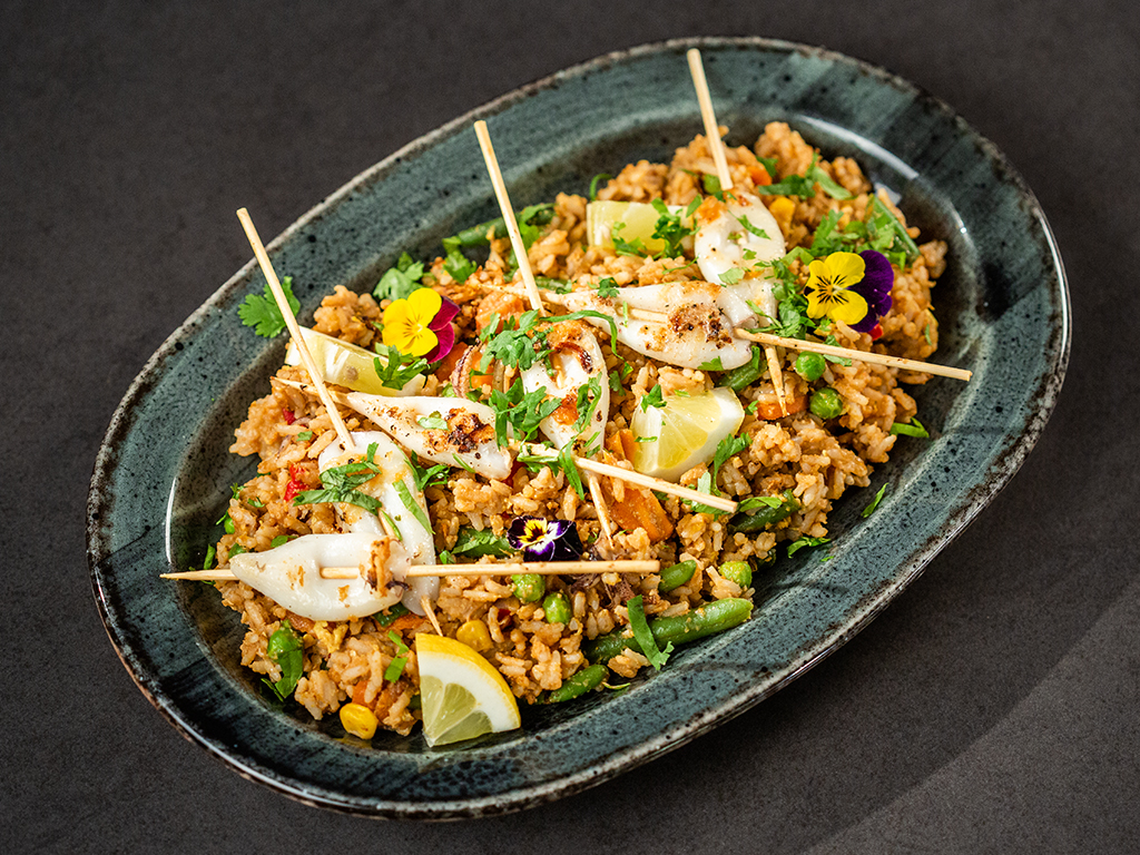 Pan-Cooked Baby Octopus Rice with Grilled Squid