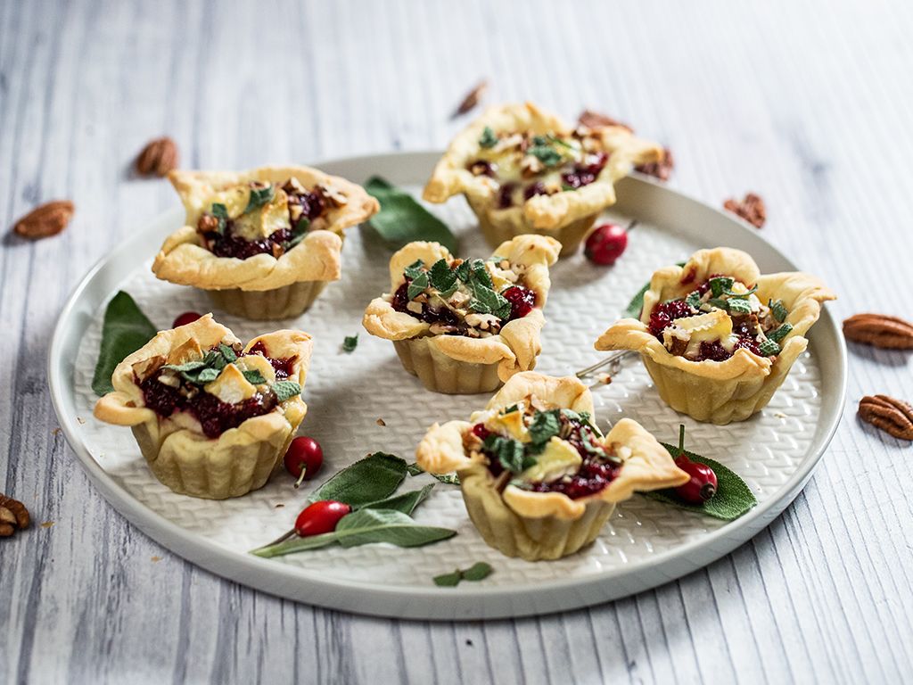Chicken-Brie-and-Cranberry-Jam-Tartlets