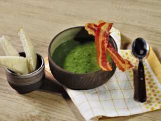 Spinach Cream Soup with Bacon