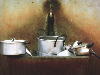 Cleaning cookware