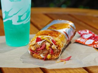 Taco Bellțs Grilled Cheese Burrito
