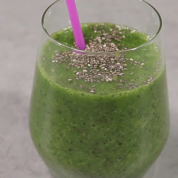 Green Smoothie with Almond Milk